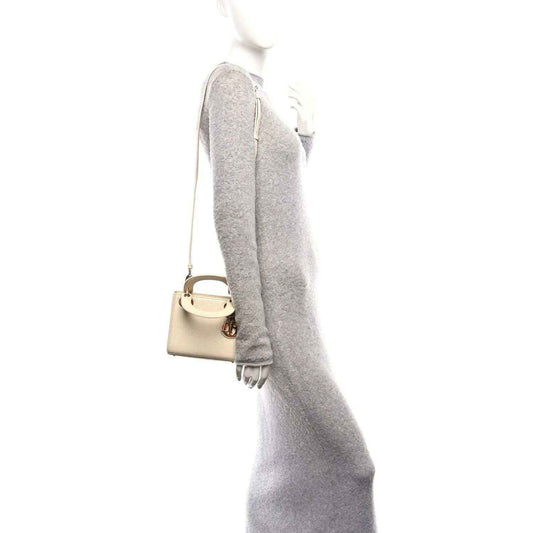 9bdc4644f32e537bd80d94adf582d625 - NEESTRA