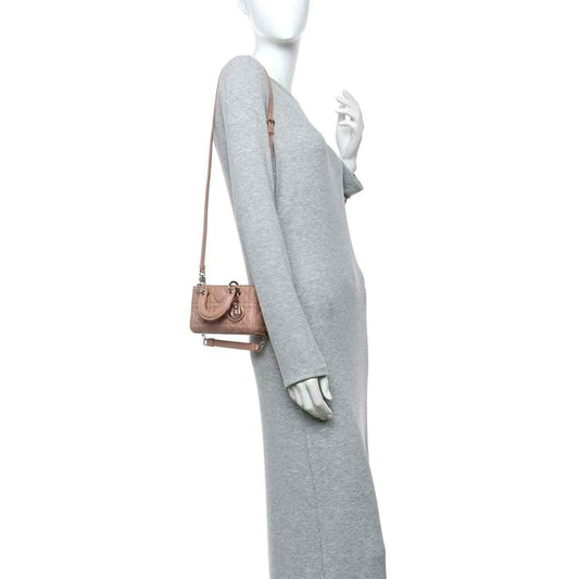 a9356379286f2f27d92aab4720174403 - NEESTRA