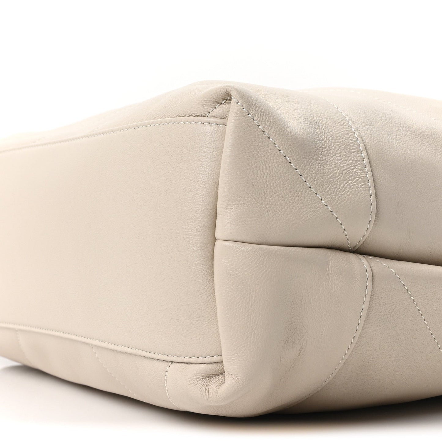 SAINT LAURENT Lambskin Matelasse Monogram Large Jamie 4.3 Pochon Crema Soft Off White