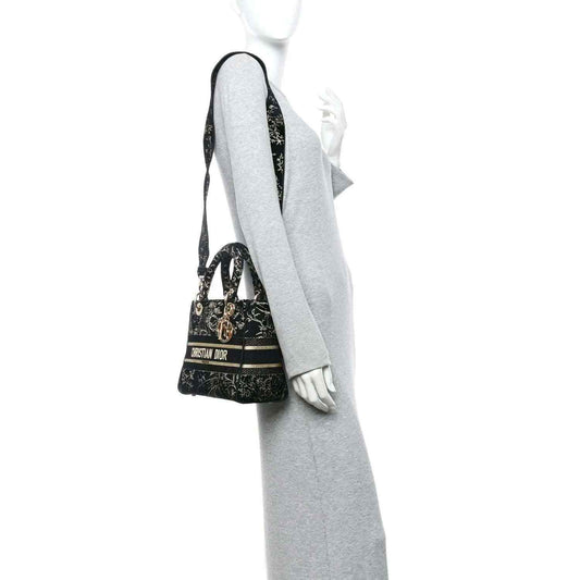 e5ef95da4ca4881c40c36a1f942e80f3 - NEESTRA