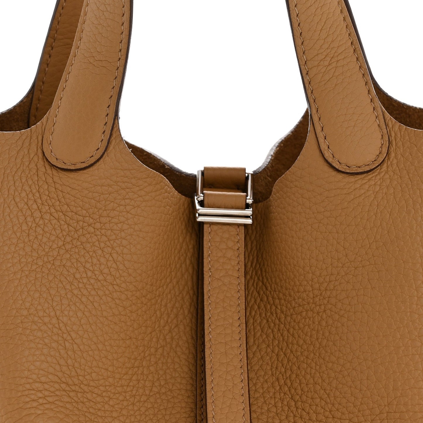Picotin Lock 18 PM Taurillon Clemence Leather Bucket Bag Biscuit