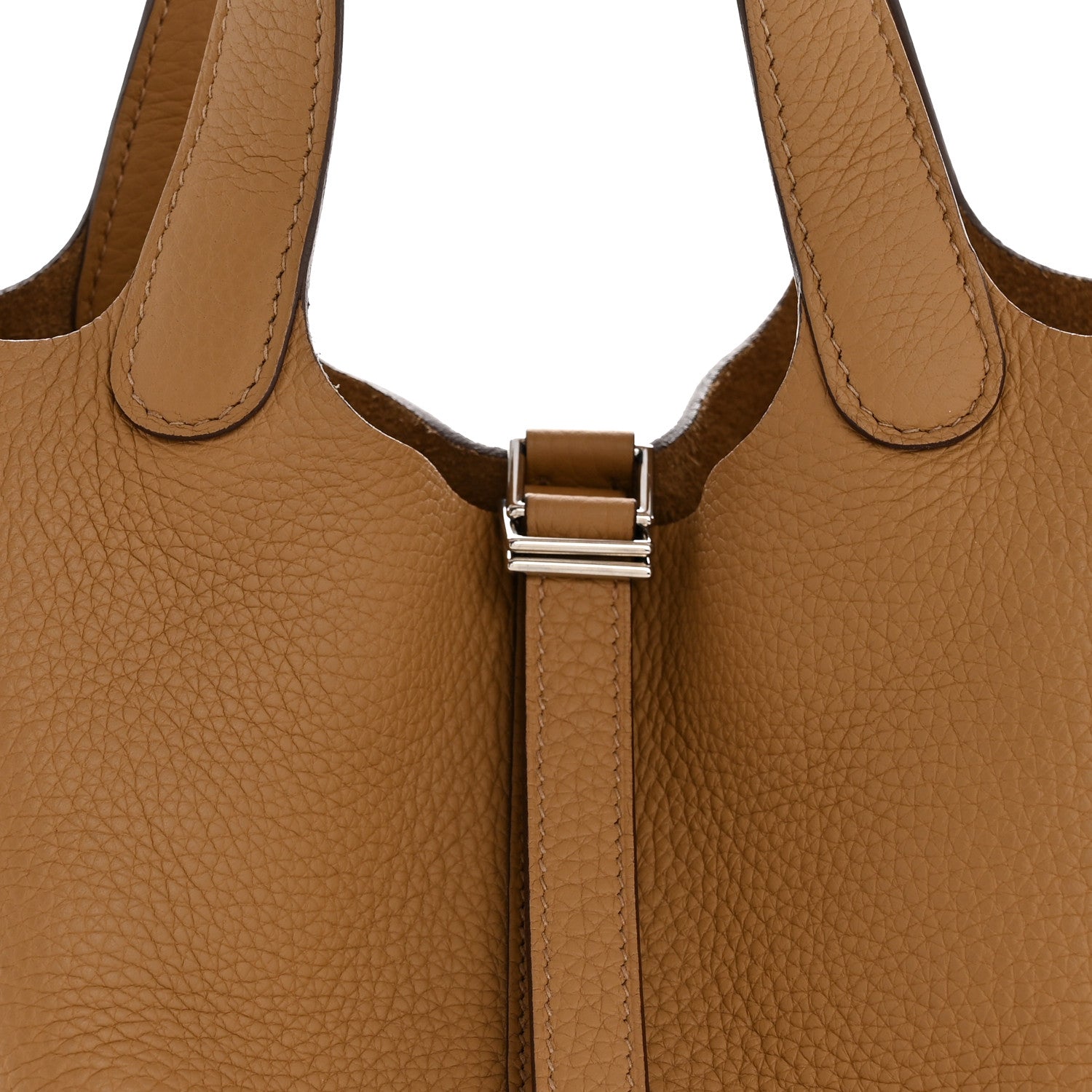 Picotin Lock 18 PM Taurillon Clemence Leather Bucket Bag Biscuit