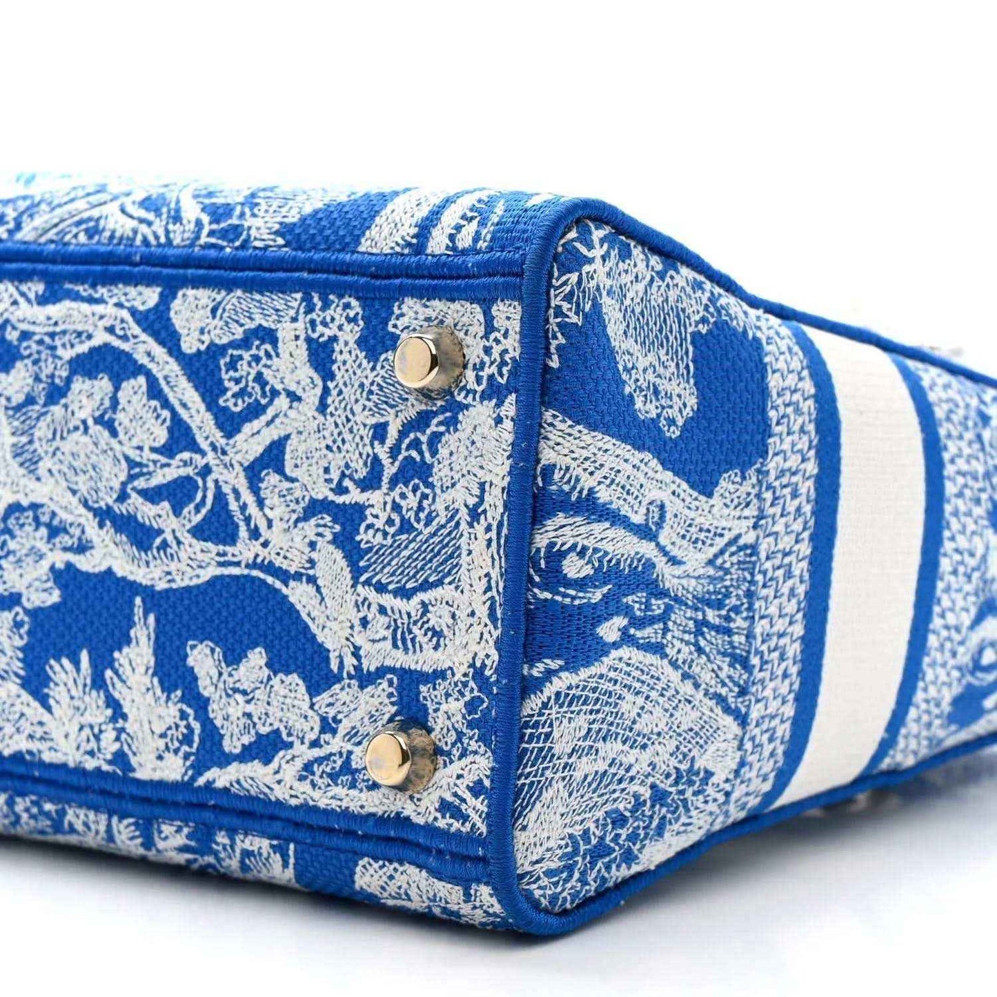 2cc049b85eeb2721dab0989e4c9ff079 - NEESTRA