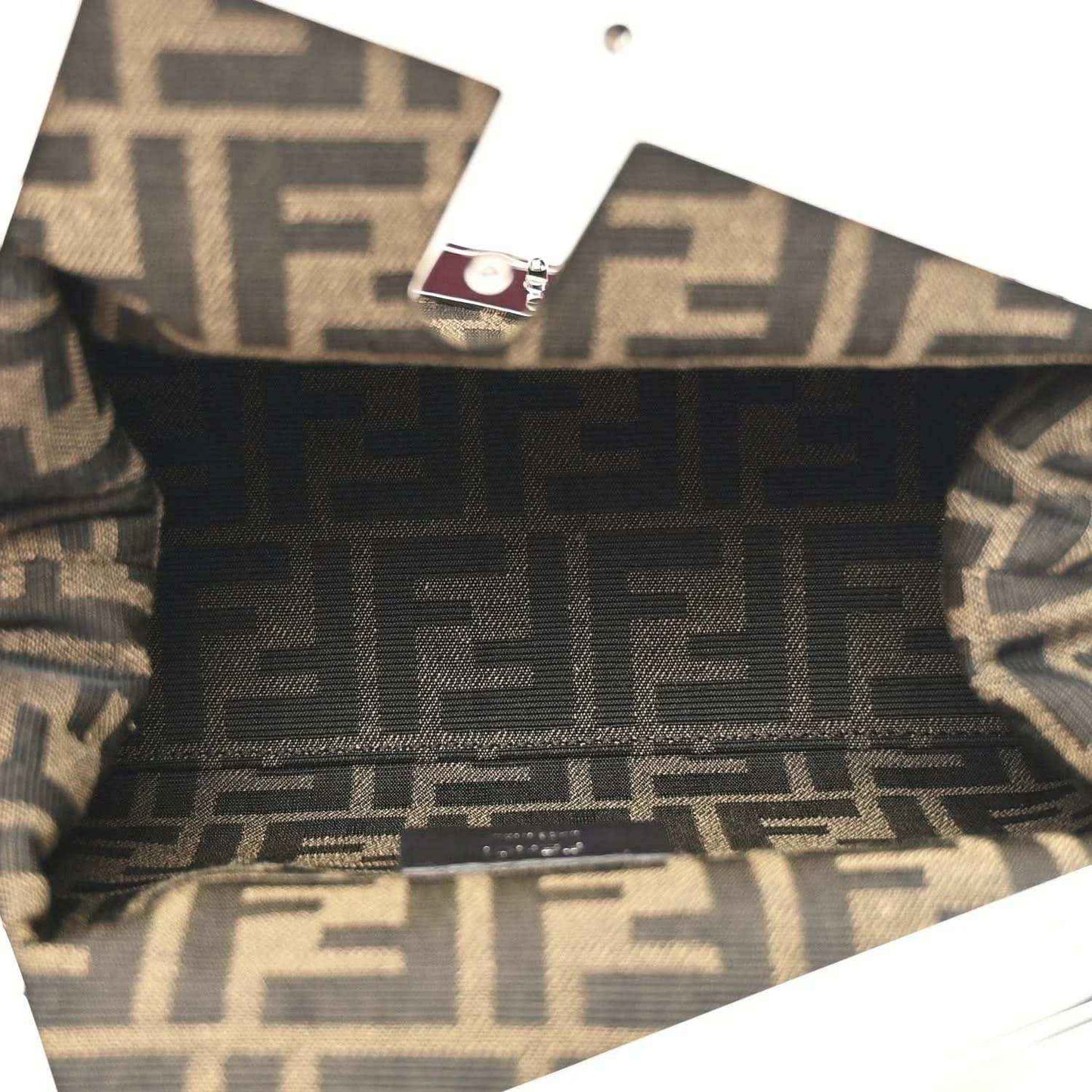 37095adac15a03e7838bb805a5595c39 - NEESTRA