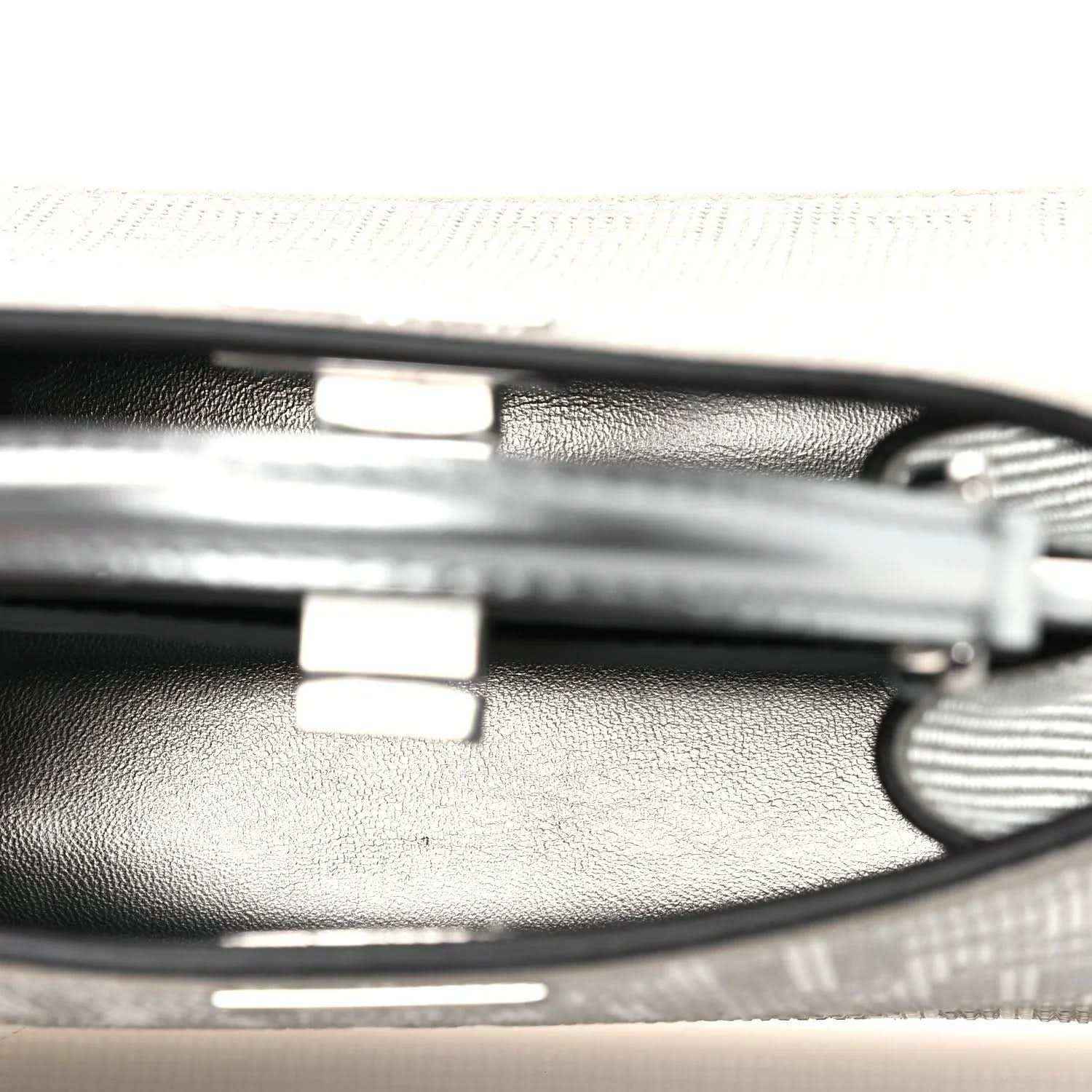 40c197e0ed9b0c5f5f6ed5b92993708e - NEESTRA