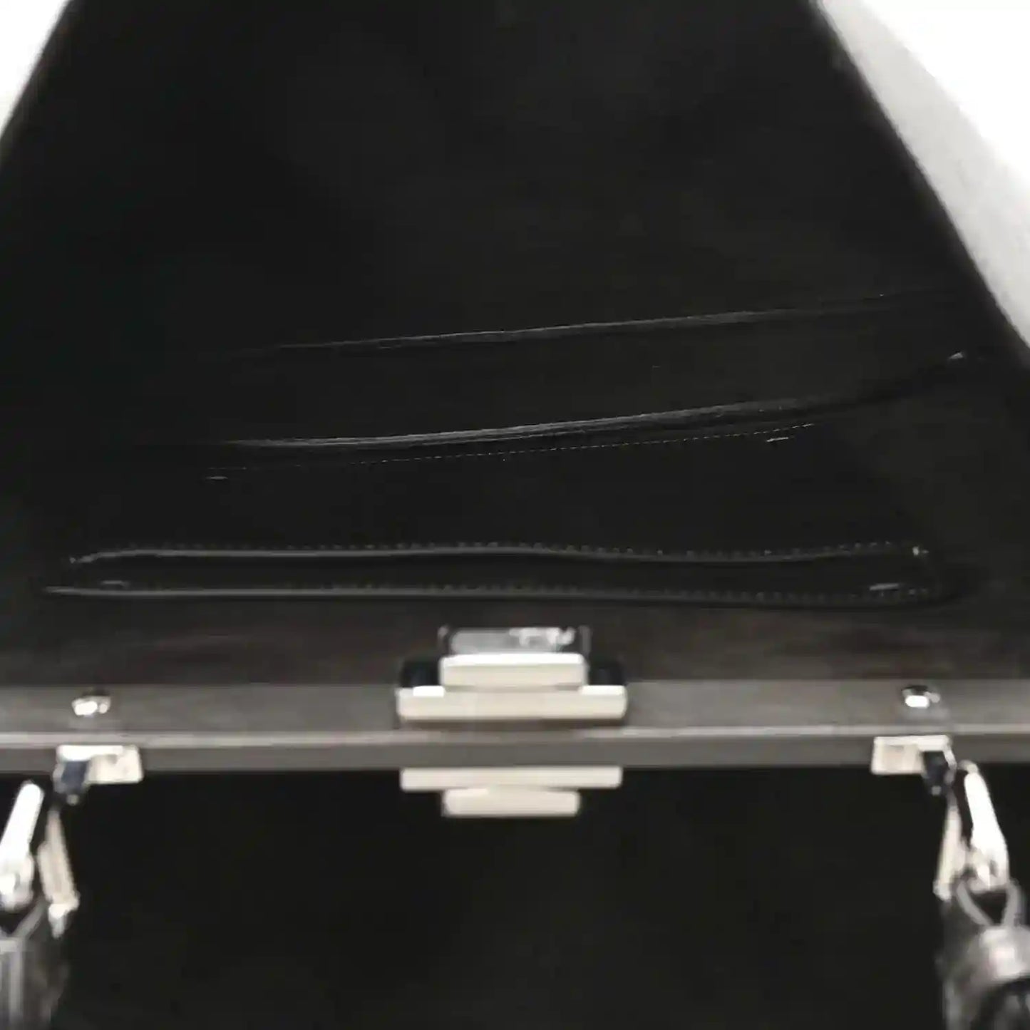 44f7b9e79354c03bb201cfcb078a43fe - NEESTRA