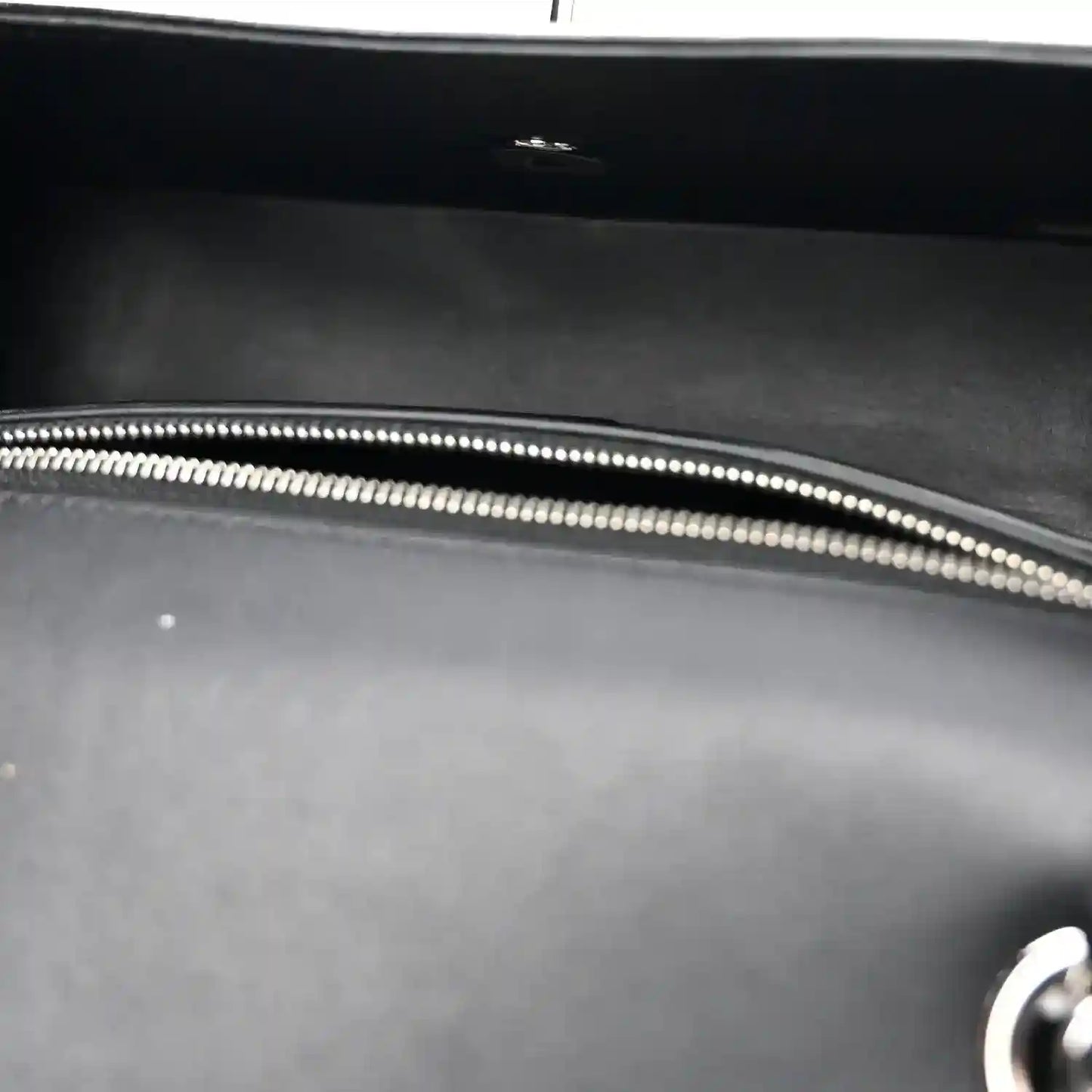 563726c3a89e801718c5abda5261c928 - NEESTRA