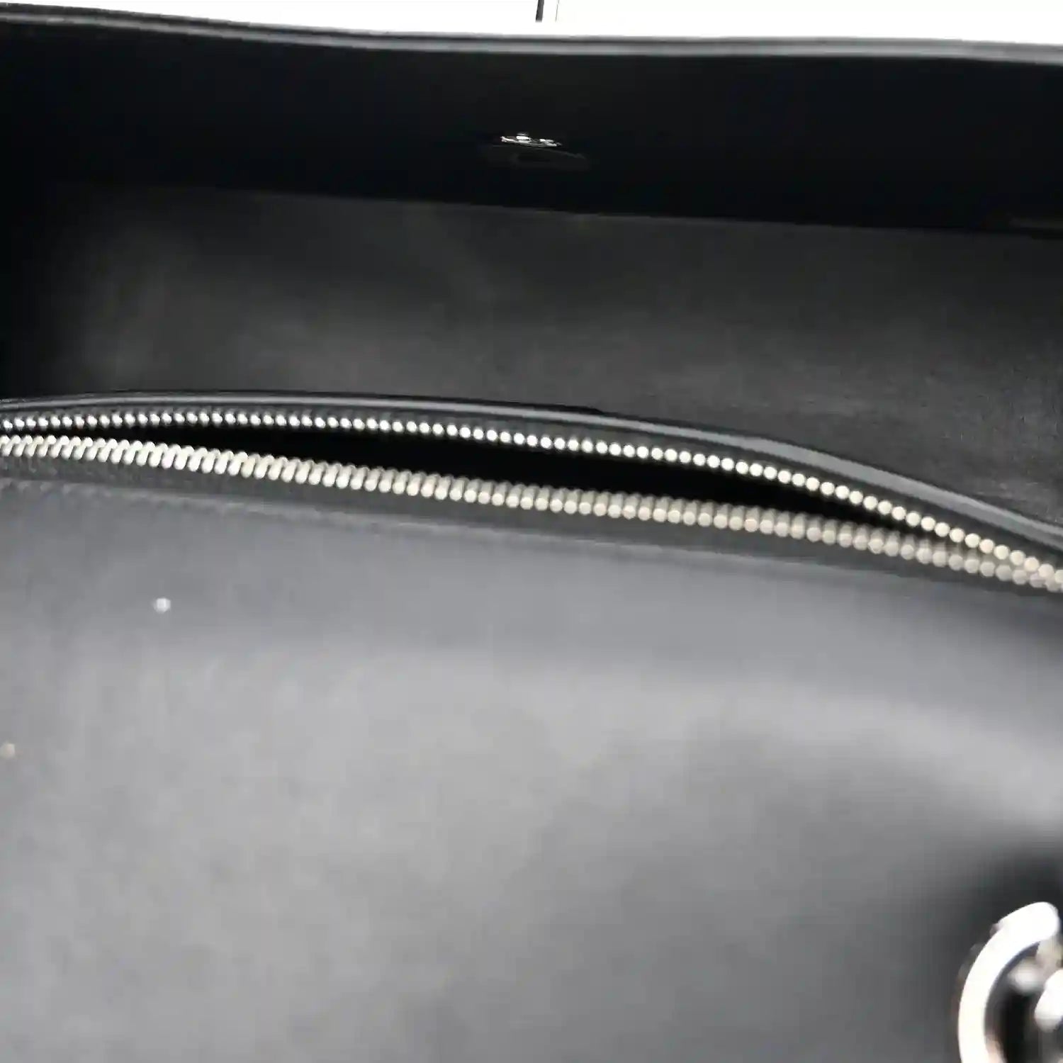 563726c3a89e801718c5abda5261c928 - NEESTRA