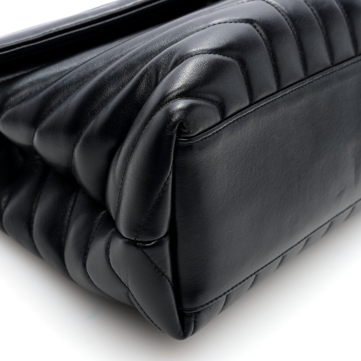 Saint Laurent Loulou Quilted Calfskin Chain Satchel Medium Black
