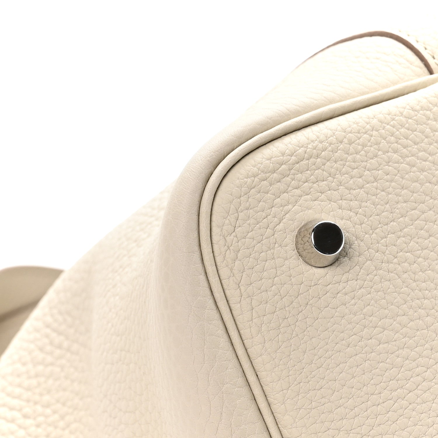 Taurillon Clemence Picotin Lock 22mm Tote Beton Ivory
