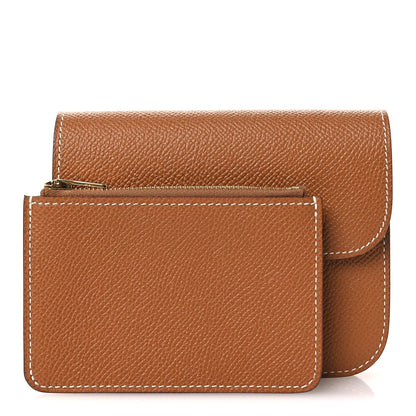 Constance slim wallet with front pocket opening and flap in textured tan leather
