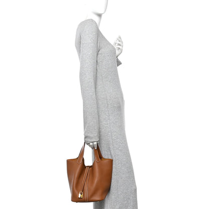 Taurillon Clemence Picotin Lock 22 MM Leather Bucket Bag Gold