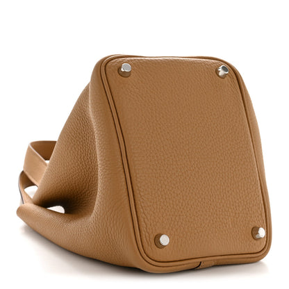 Picotin Lock 18 PM Taurillon Clemence Leather Bucket Bag Biscuit