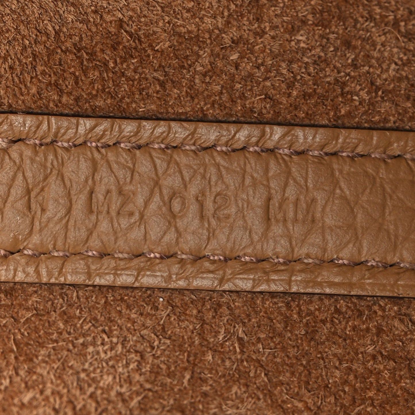 Picotin Lock 18 PM Bucket Bag Textured Calfskin Leather Biscuit