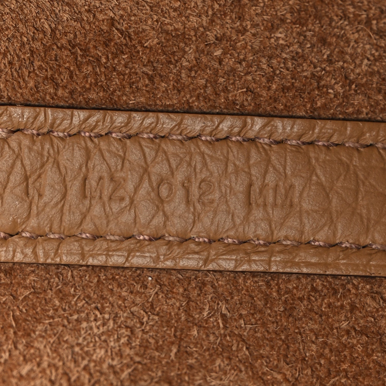 Picotin Lock 18 PM Bucket Bag Textured Calfskin Leather Biscuit