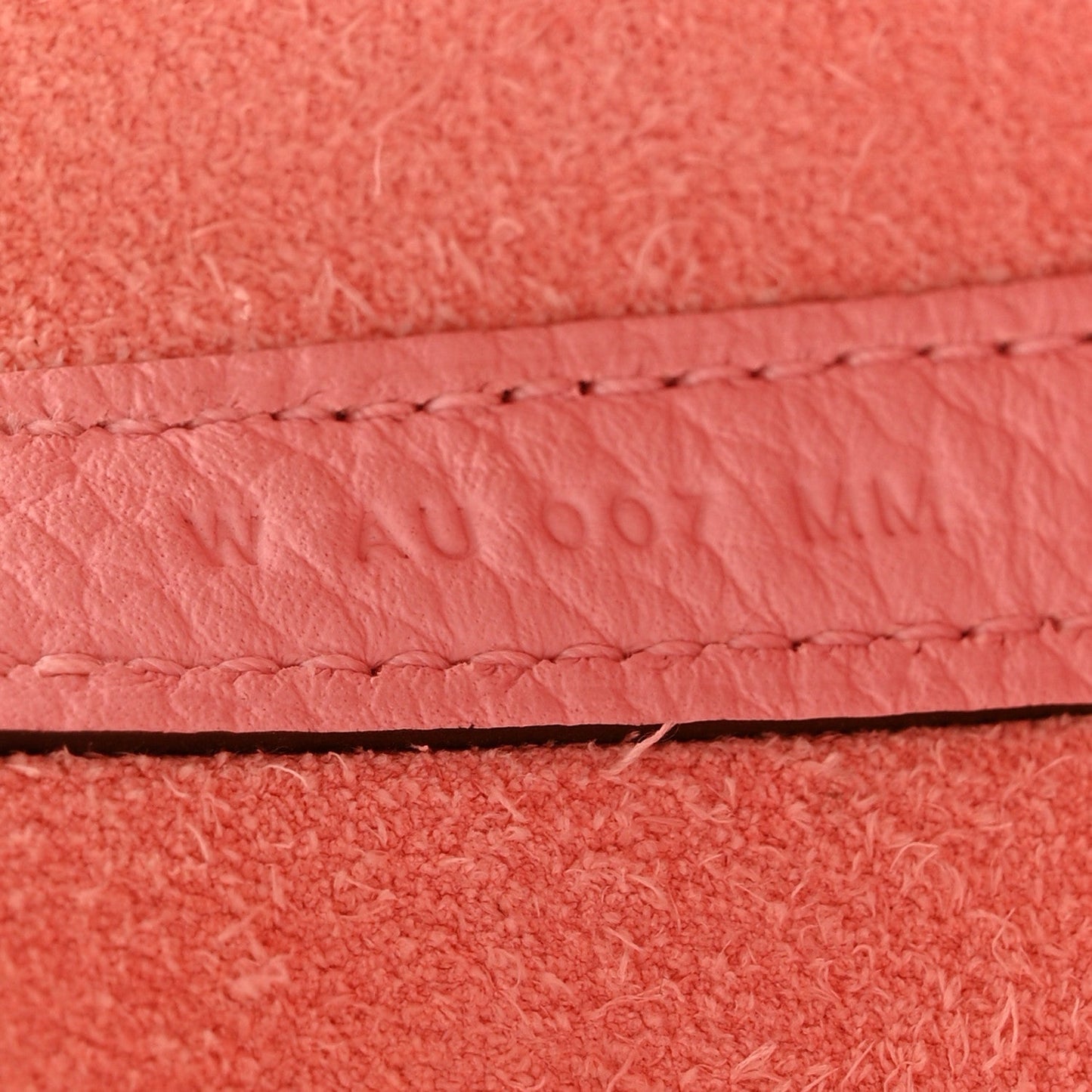 Taurillon Clemence Picotin Lock 18 PM Handbag Rose Sakura