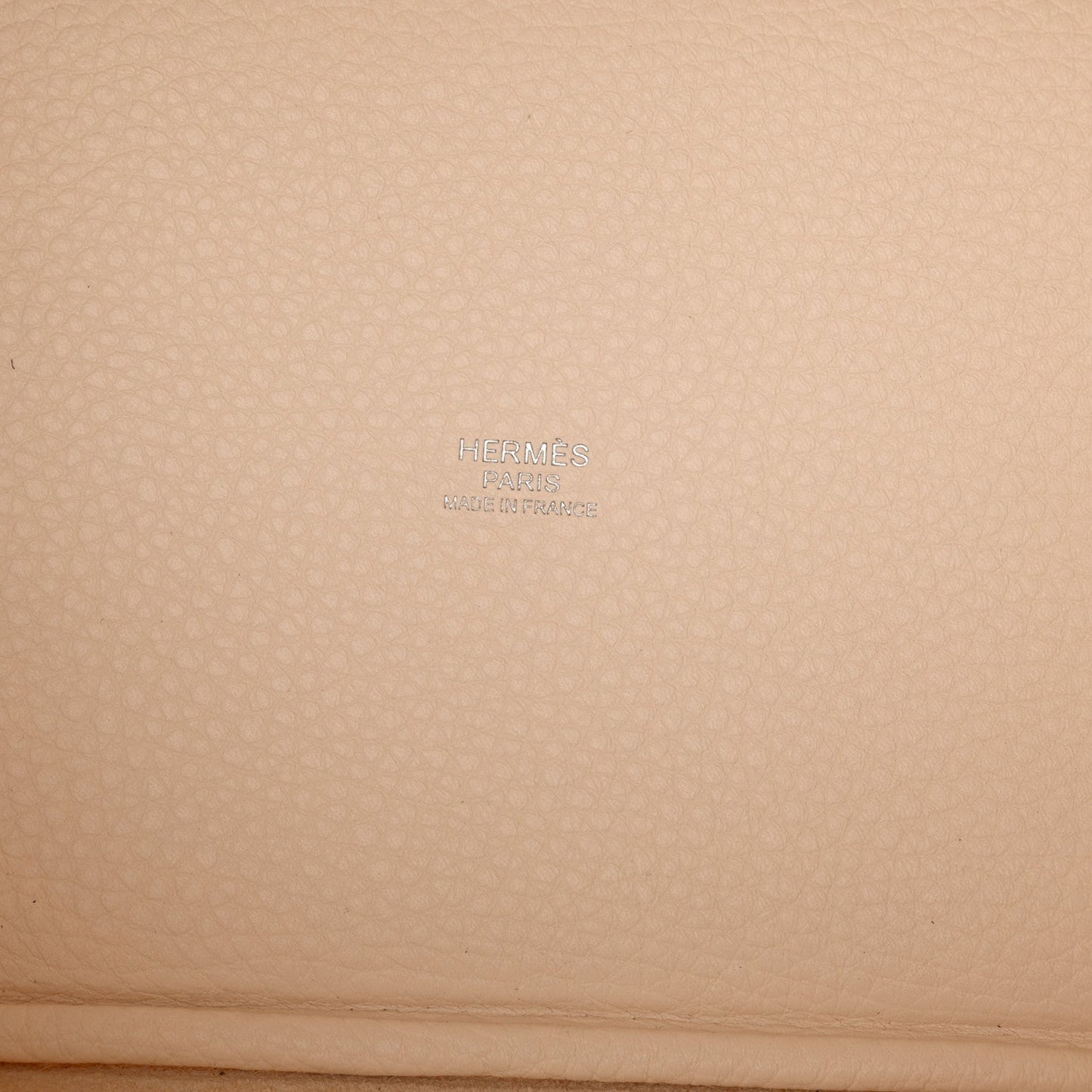 Clemence Picotin Lock 18 PM Nata Leather Handbag