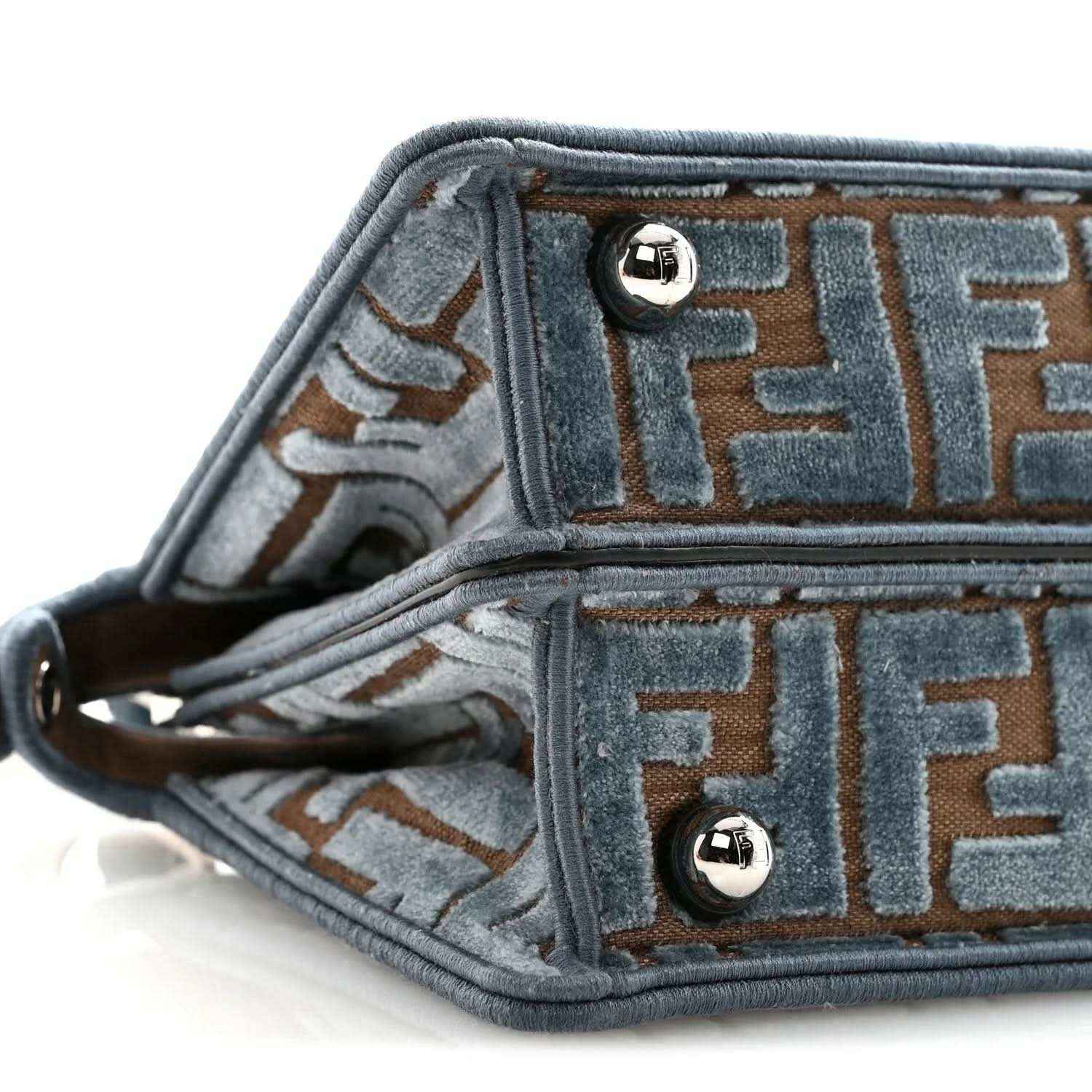 9f70d2f737d374f88cf892bc4246d843 - NEESTRA