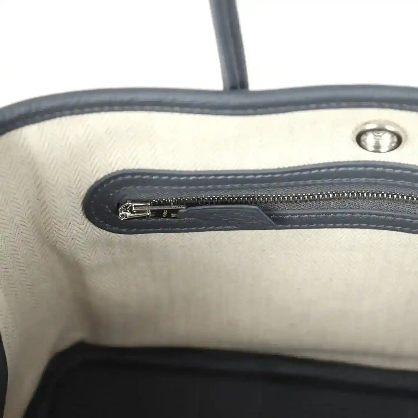 H-FBSLG-251013-1-08_9aef896b-5ad8-4375-96a9-4d5c3ede7cdf - NEESTRA