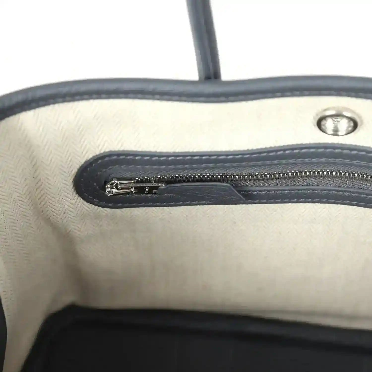 H-FBSLG-251013-1-08_9aef896b-5ad8-4375-96a9-4d5c3ede7cdf - NEESTRA