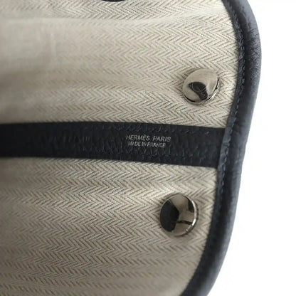 H-FBSLG-251013-1-09_55205a25-c3f8-45b4-a05b-36431e4d2f3c - NEESTRA