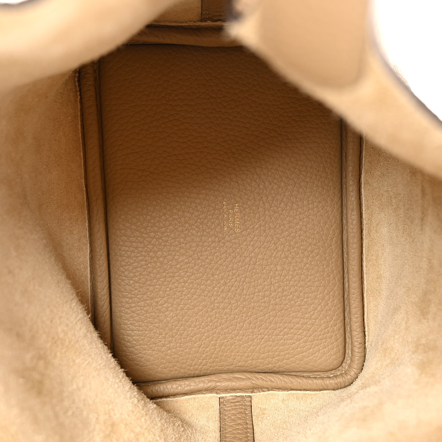 Picotin Lock 18 PM Bucket Handbag Grained Calfskin Leather Trench