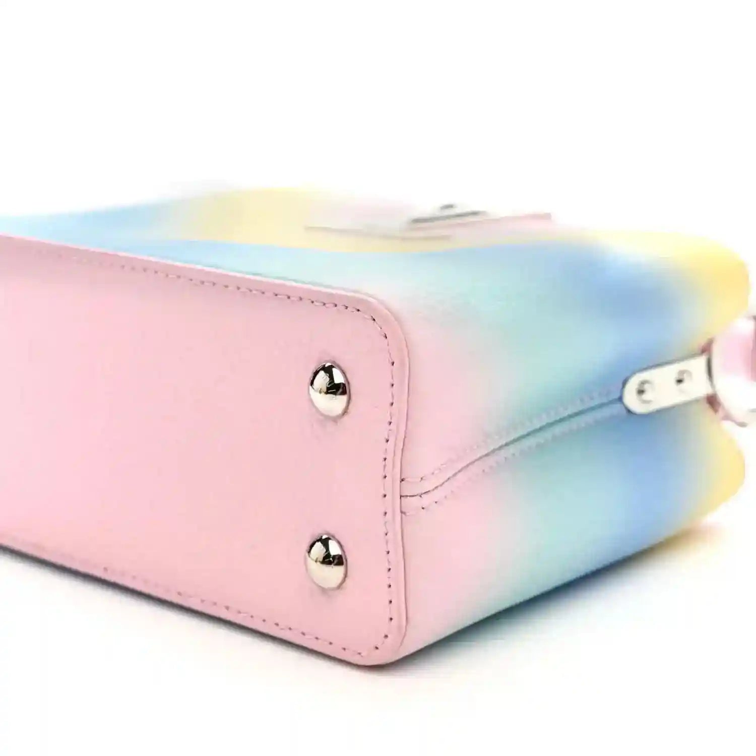 b22e8408193ba3defae1d215ff041107 - NEESTRA