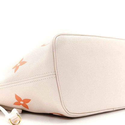 b5e55b35b7024e07792698627f5d359d - NEESTRA