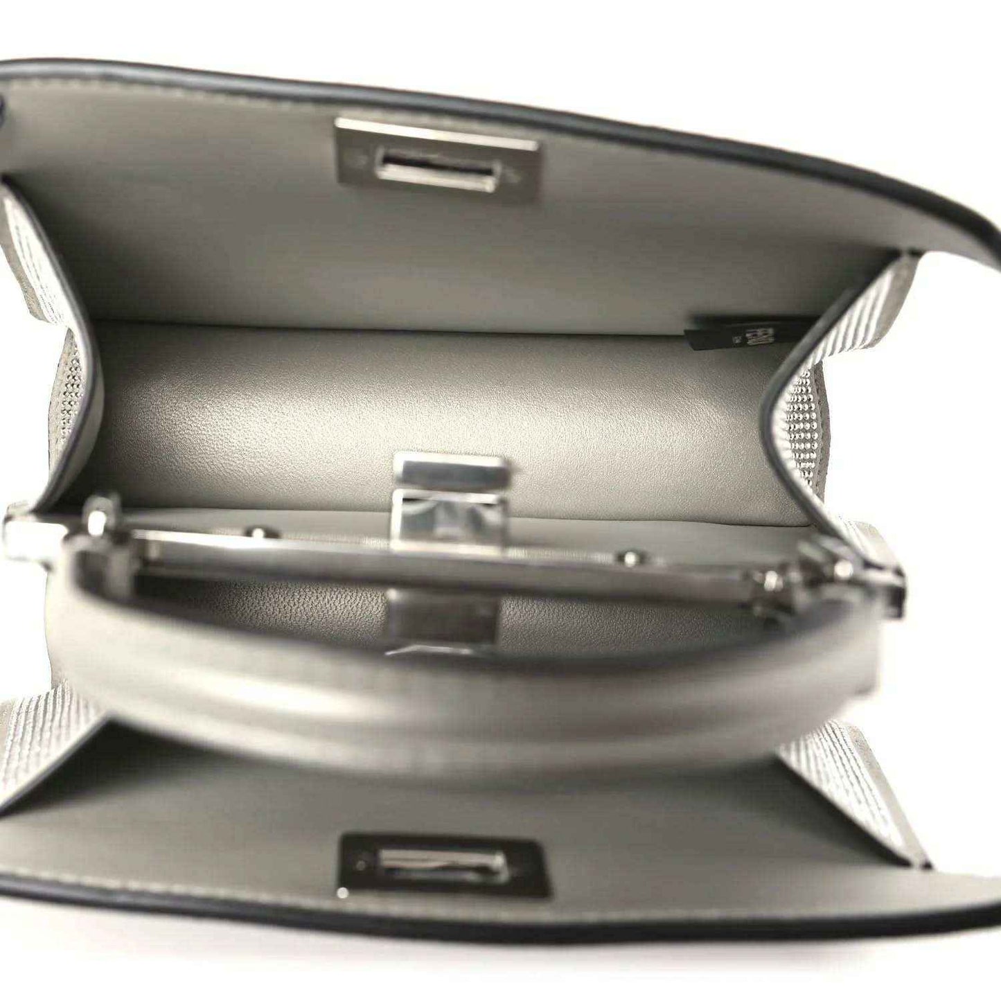 b89250e2c078b50f88ba1cf79f995c73 - NEESTRA