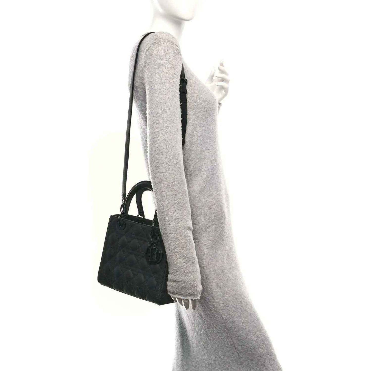 ba14396c65212454442910f701a3d3f1 - NEESTRA