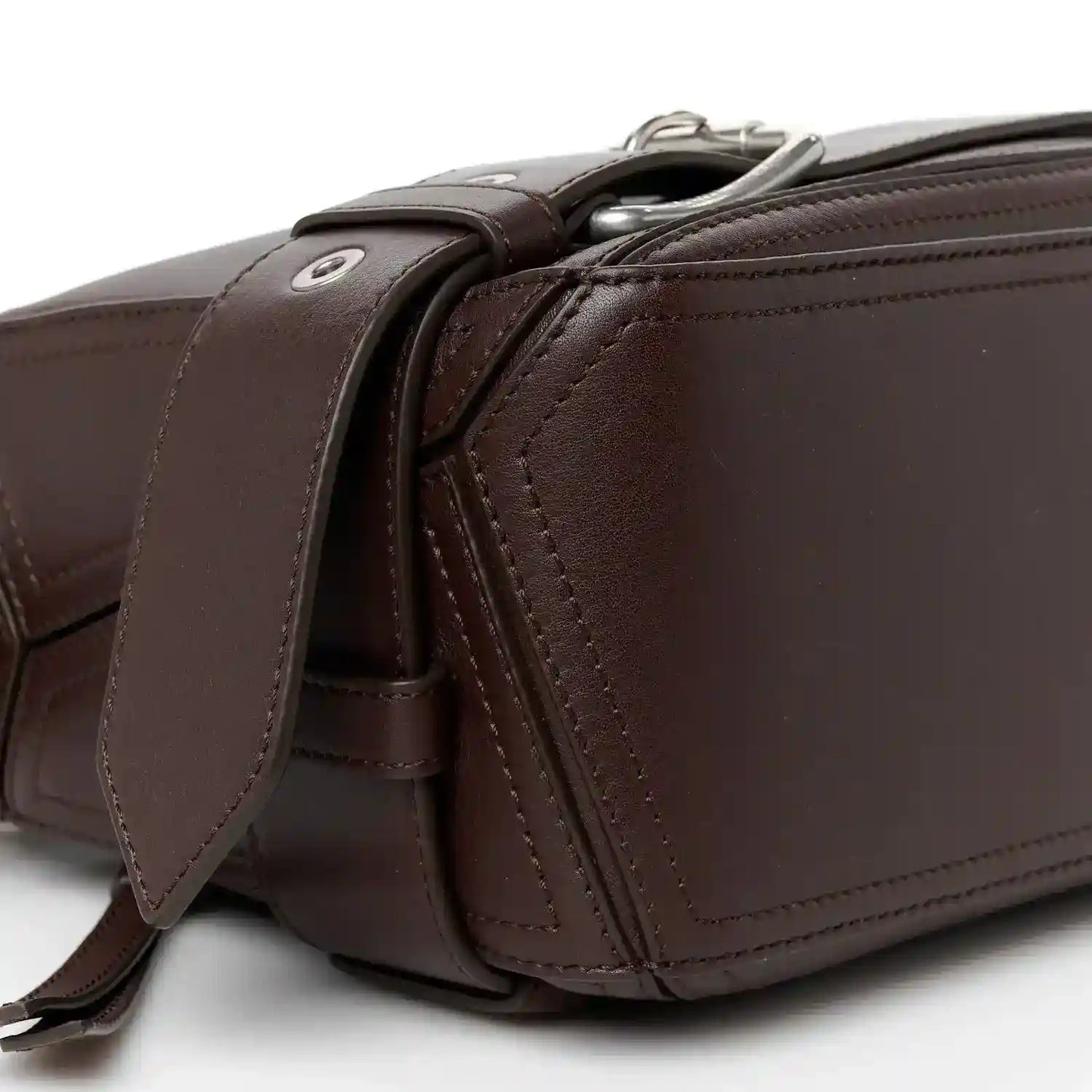 c765ec48bfebac9d51047ac5f96997f1_f700e409-0f07-4035-9e7c-5bf25e895b5c - NEESTRA