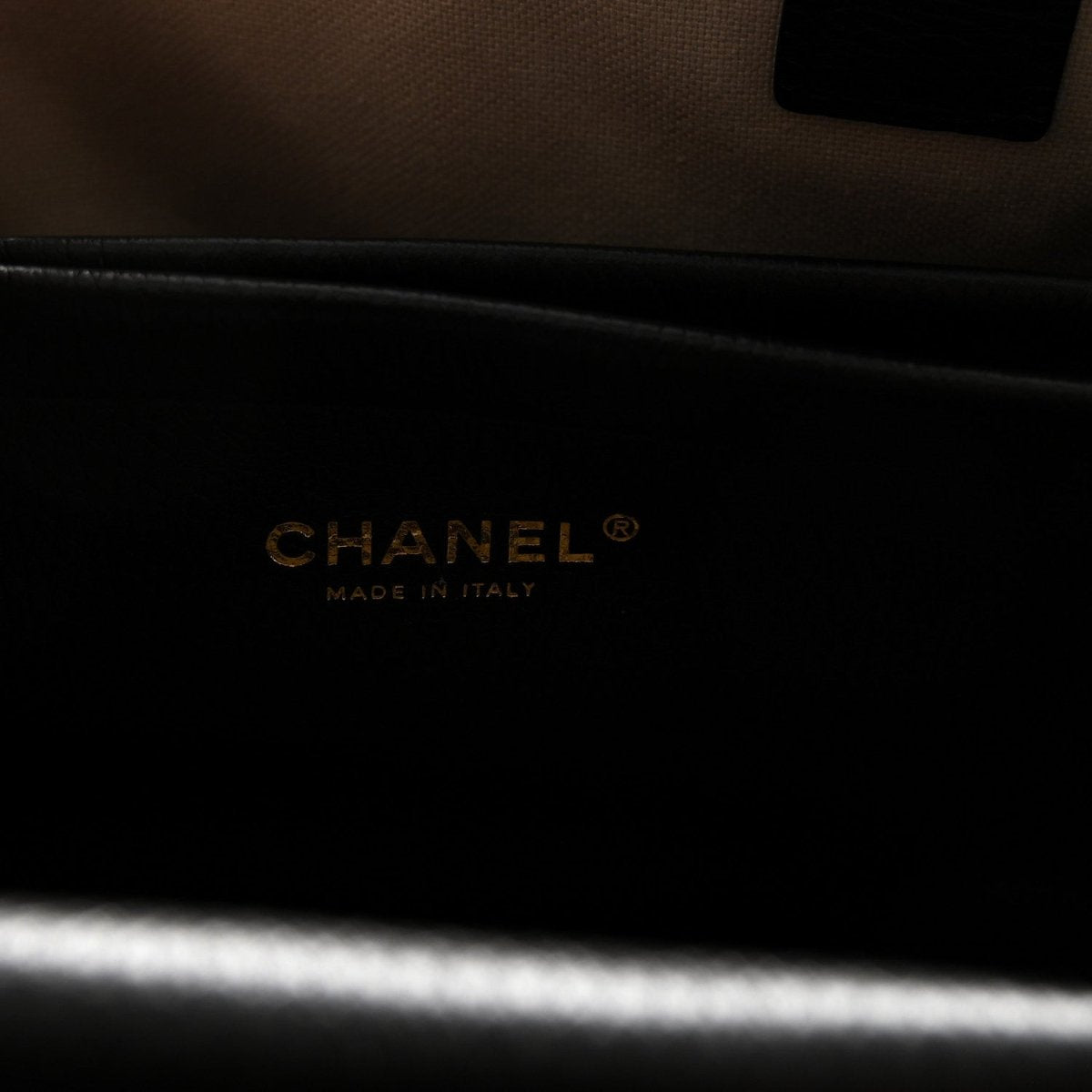 CHANEL Grained Calfskin Stitched Urban Essentials Small Shopping Bag Black - NEESTRA