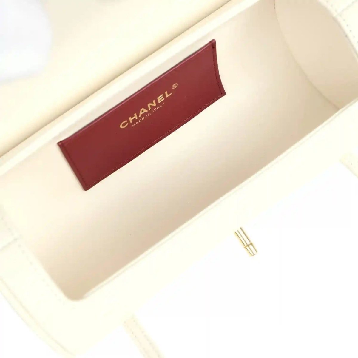 Chanel Preppy Coco Bowling Bag in White Shiny Caviar Leather - NEESTRA