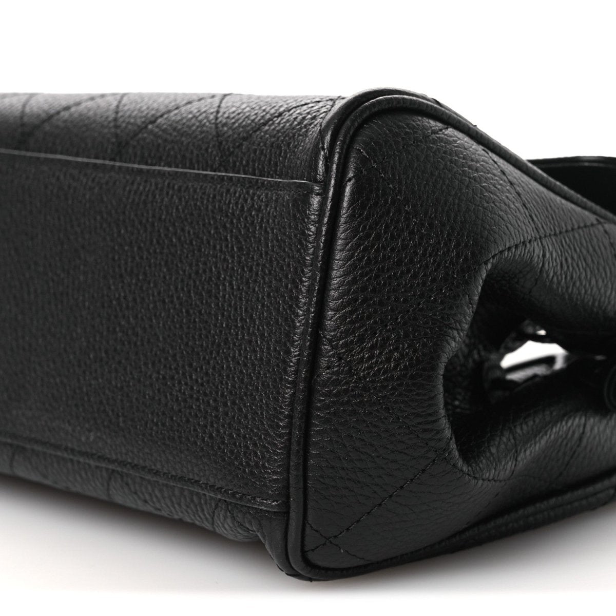 Chanel Urban Essentials Small Shopping Bag Grained Calfskin Black - NEESTRA