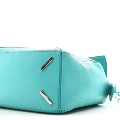 e6c124fda66ae5a6b5ef2b2cc2069db9 - NEESTRA