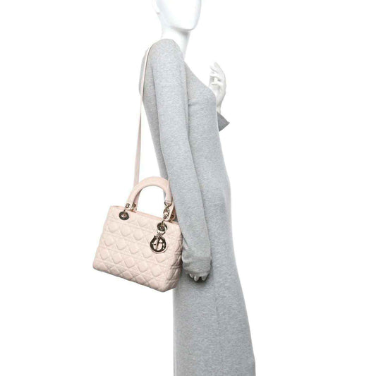 ee9bc86fe91566e983796d0de37fff4f - NEESTRA