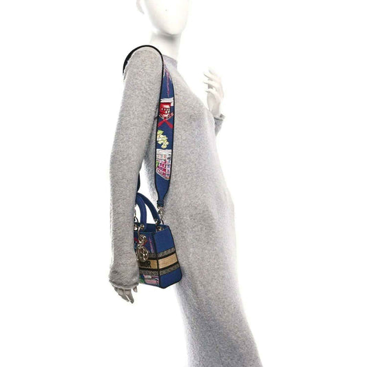 fe5eeb8a1141f0a49b40dcab15ead24e - NEESTRA