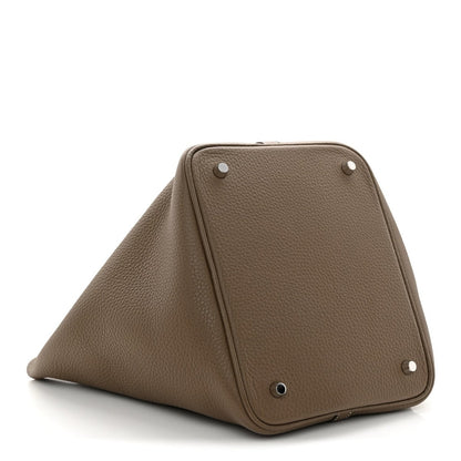 Picotin Lock 22 MM Bucket Bag Clemence Calfskin Etoupe - NEESTRA