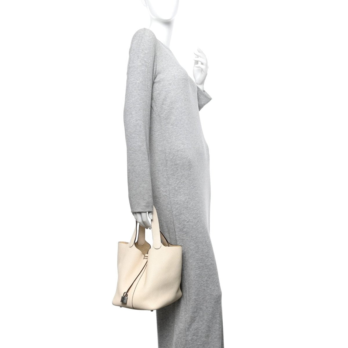 Taurillon Clemence Picotin Lock Bucket Bag 22mm Nata - NEESTRA