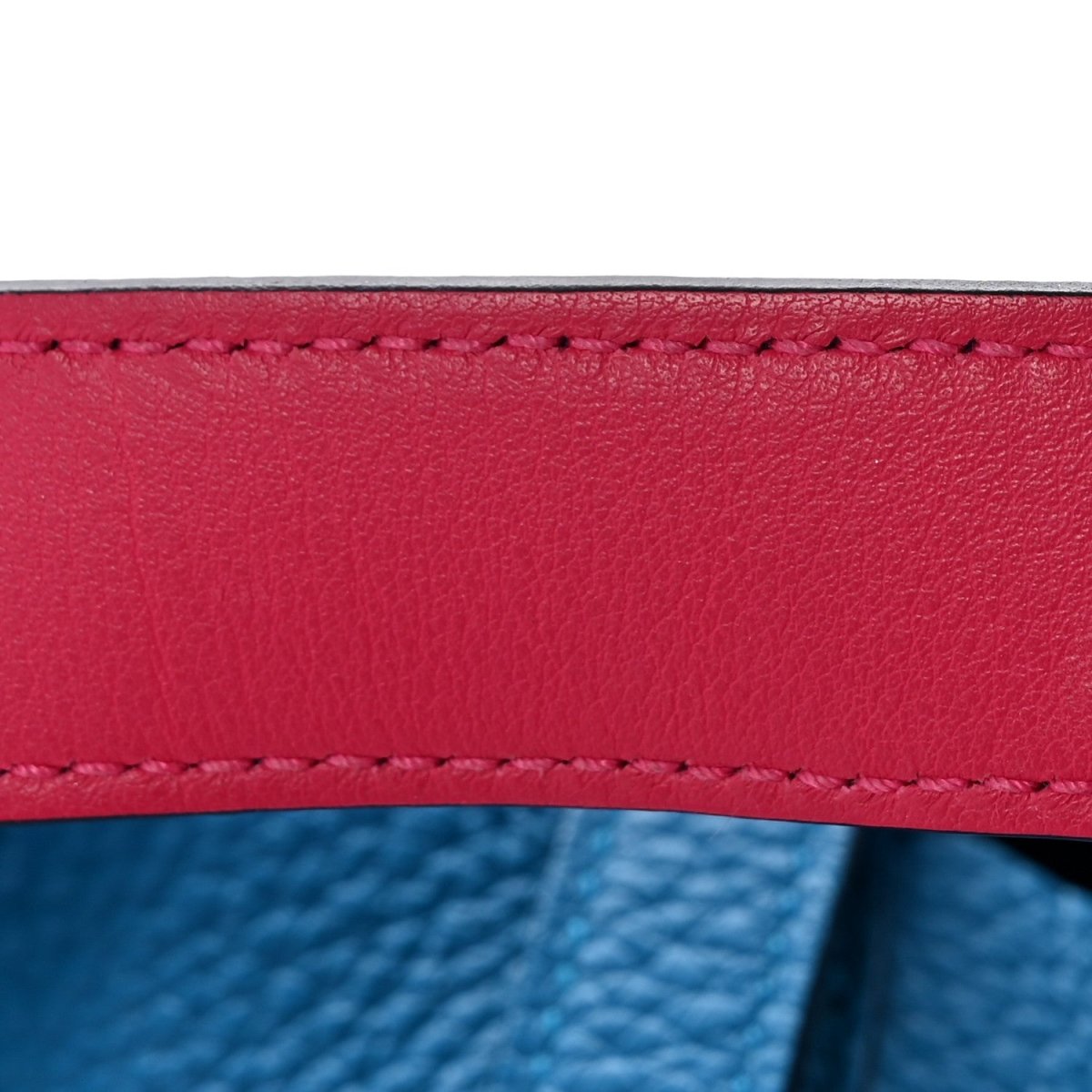 Taurillon Clemence Swift Eclat Picotin Lock 18 PM Bleu Frida Rose Mexico - NEESTRA